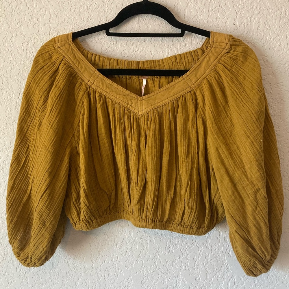 Free People loose long sleeve textured mustard size xs